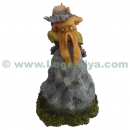 figurine korrigan sur menhir
