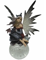 F�e avec Dragon sur boule en verre F�es sur boule