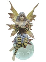 F�e avec Oiseau sur boule en verre F�es sur boule